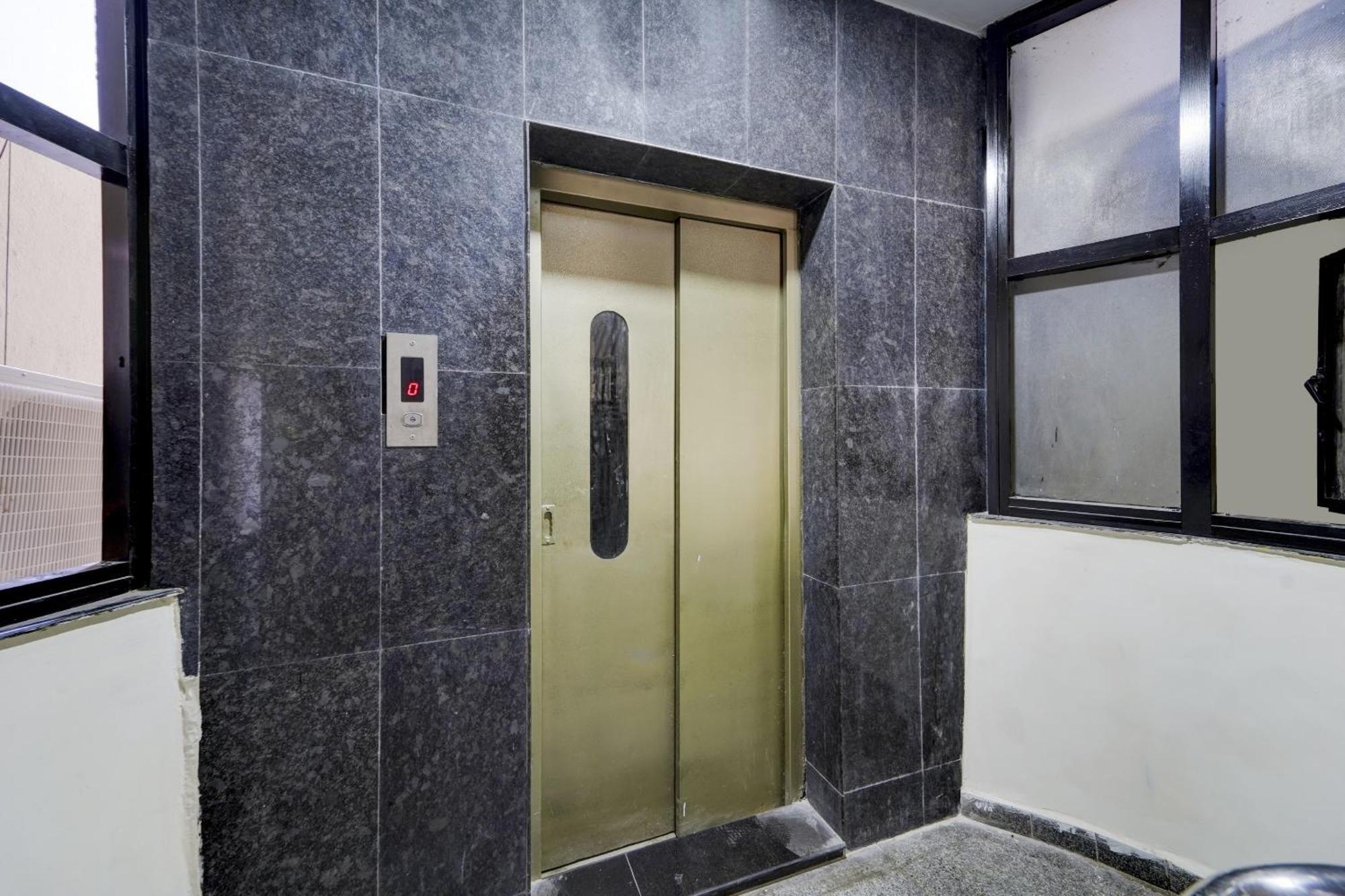 Townhouse Fantasea Hotels Near Omr Chennai Exterior photo